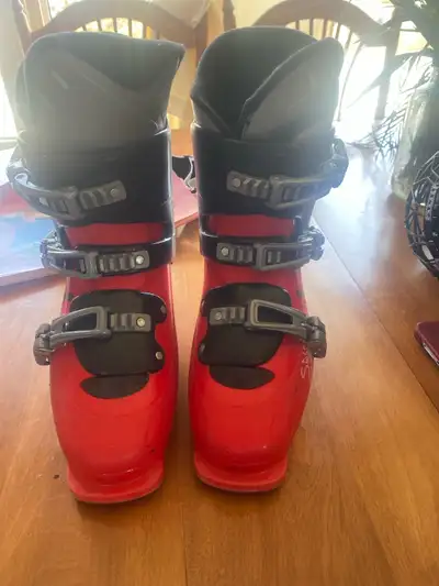 ski boots, View more