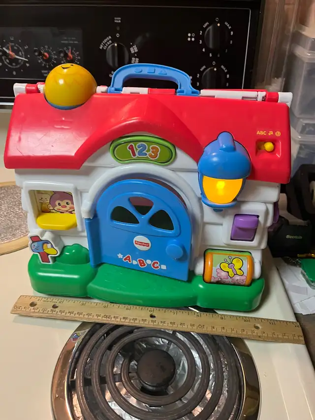 Fisher Price ABC’s and 123’s House $15 in Toys in Winnipeg - Image 3