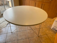 Round white  Kitchen table 4 feet in diameter