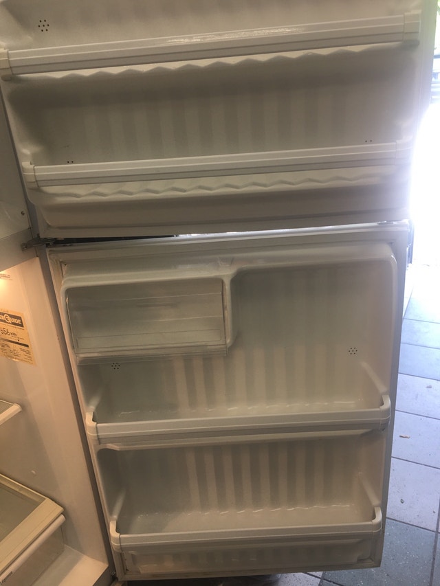 Great working fridge free delivery Refrigerators City of Toronto