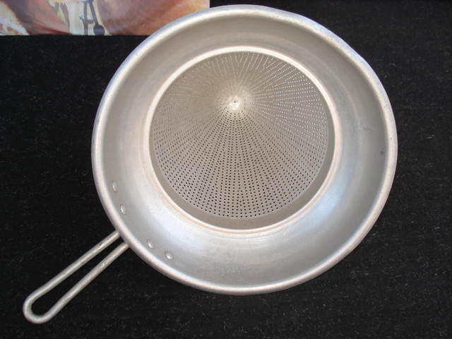 WEAR-EVER number 8 strainer sieve in Kitchen & Dining Wares in Charlottetown - Image 3