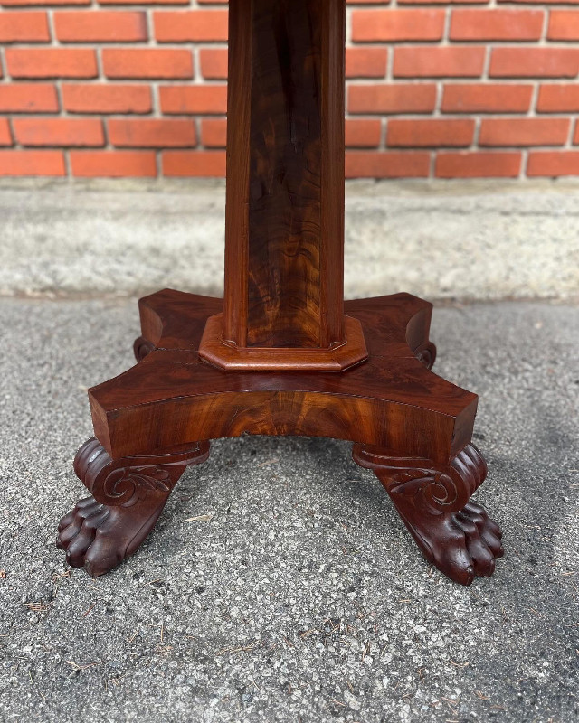 Antique empire mahogany flip top game table circa 1800s dans Autres tables  à Ouest de l’Île - Image 4