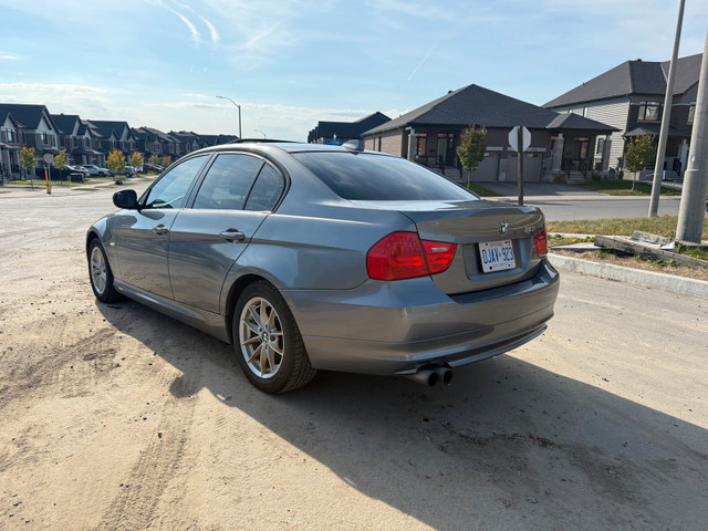 2011 bmw 323i  in Cars & Trucks in Ottawa - Image 4