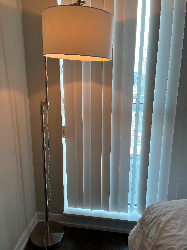 Brand new bedroom floor lamp in Indoor Lighting & Fans in City of Toronto