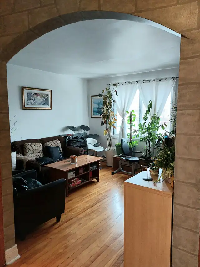 Grand 5 1/2, pour juin/juillet, duplex 2e étage, Villeray
