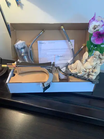Brand new Riobel faucet, in box with warranty. Handcrafted in italy. item # ES01C retail price $885....