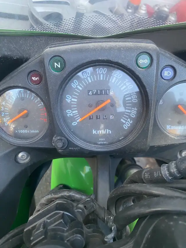 2008 ninja250. Fully serviced. price firm in Sport Bikes in City of Toronto - Image 9