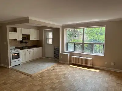 Parklawn & Berry Road, 1 month FREE, 1 park & storage included