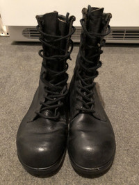 Boots, black leather