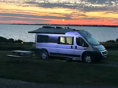 VR Montecarlo 1900 LX,2022 Acheté neuf en sept.2022, 42,000km avec garantie prolongée jusqu’au 30 se...