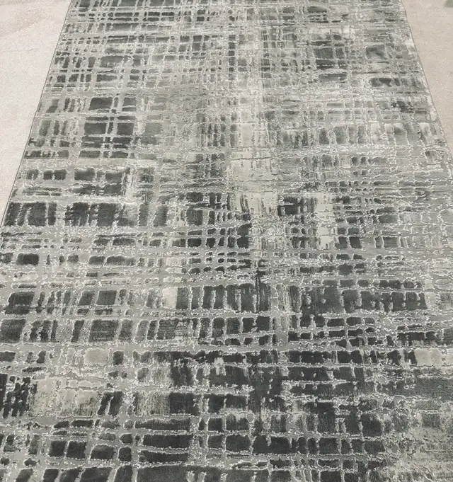 Area Rug in Rugs, Carpets & Runners in Ottawa - Image 3