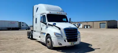 2018 Freightliner Cascadia DD15 505Hp Automatic Transmission Phone 2043120531