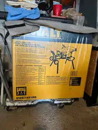 Dewalt table saw with rolling stand