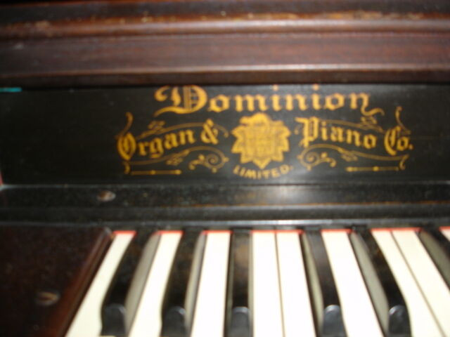 harmonium Dominion et piano mécanique ancien à vendre dans Art et objets de collection  à Shawinigan - Image 2