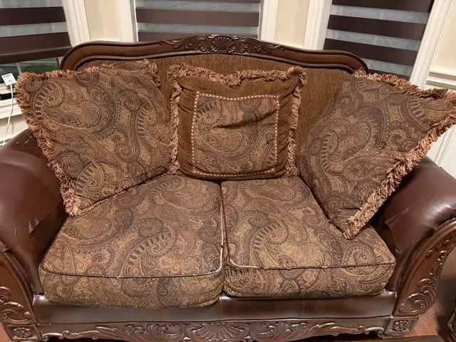 Ashley Couch set  in Couches & Futons in Kingston - Image 2