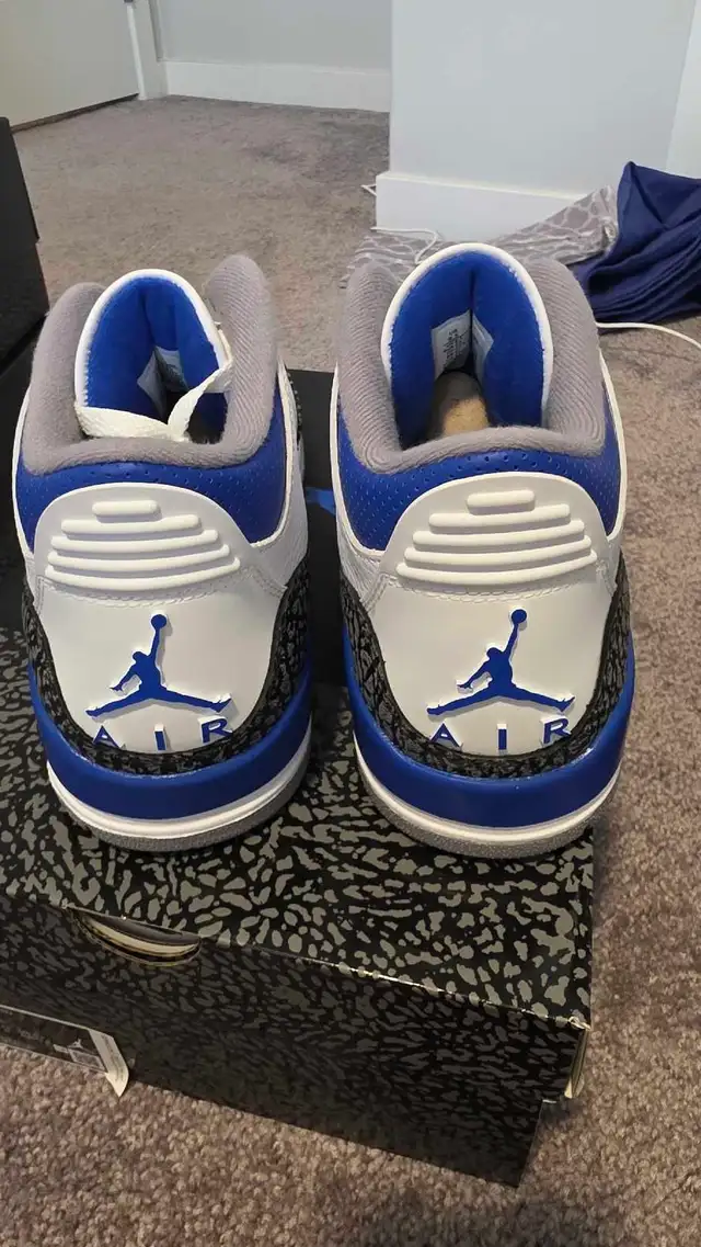 air jordan 3 racer blue in Men's Shoes in Edmonton - Image 3