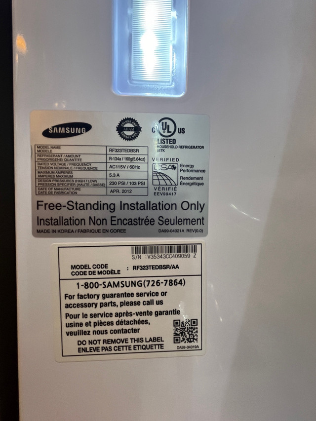 Samsung fridge in General Electronics in La Ronge - Image 2