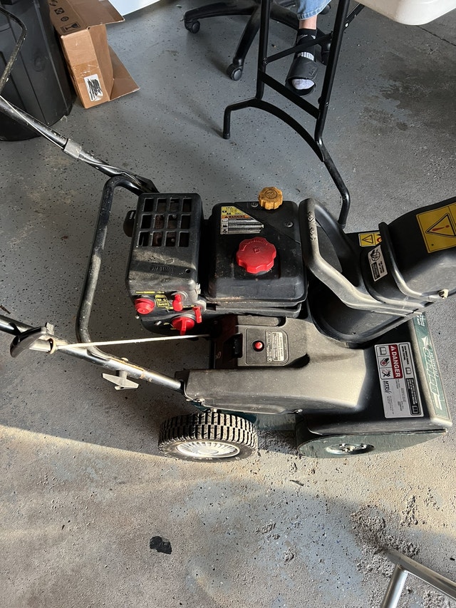 Bolens 21 inch snowblower Snowblowers Windsor Region Kijiji