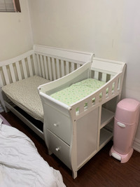 Baby crib with mattress and changing table station
