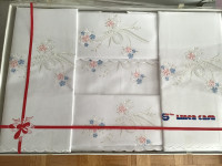 Ensemble de draps brodés / Embrodered bed sheet set