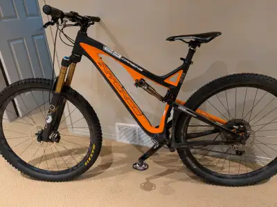 2014 Intense Carbine 29 - Carbon Frame - Full Sus. w/ Upgrades, View more