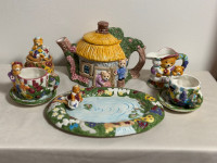 Vintage 1999 Teddy Bear tea pot set with 2 cups & tray $25 take 