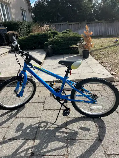 Supercycle Cransbrook 20-inch Bike, View more