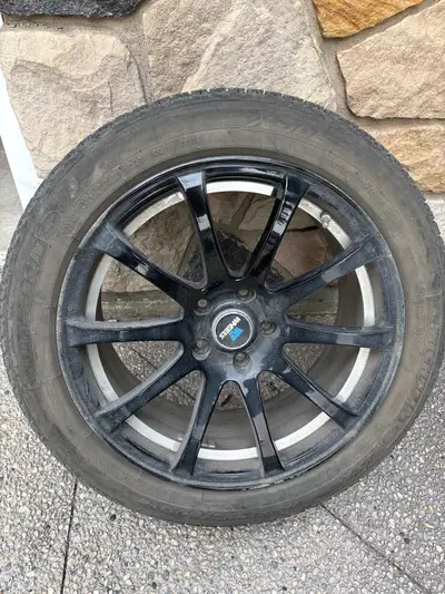 Set of 4 Michelin X-Ice Winter tires on gloss black alloy rims from Costco. Taken off a 2016 Acura T...