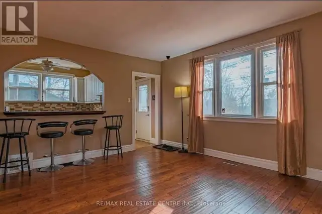 Luxe 3-Bed Bungalow Rental in Peterborough  in Long Term Rentals in Peterborough - Image 4