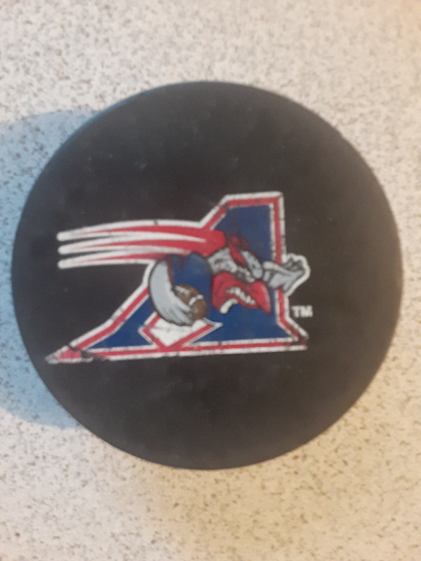 3 OBJETS AVEC LOGO DES ALOUETTES DE MONTREAL VINTAGES CFL dans Art et objets de collection  à Laval/Rive Nord - Image 2