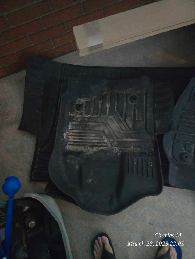 WINTER RUBBER MATS FOR F150 in Cars & Trucks in Mississauga / Peel Region