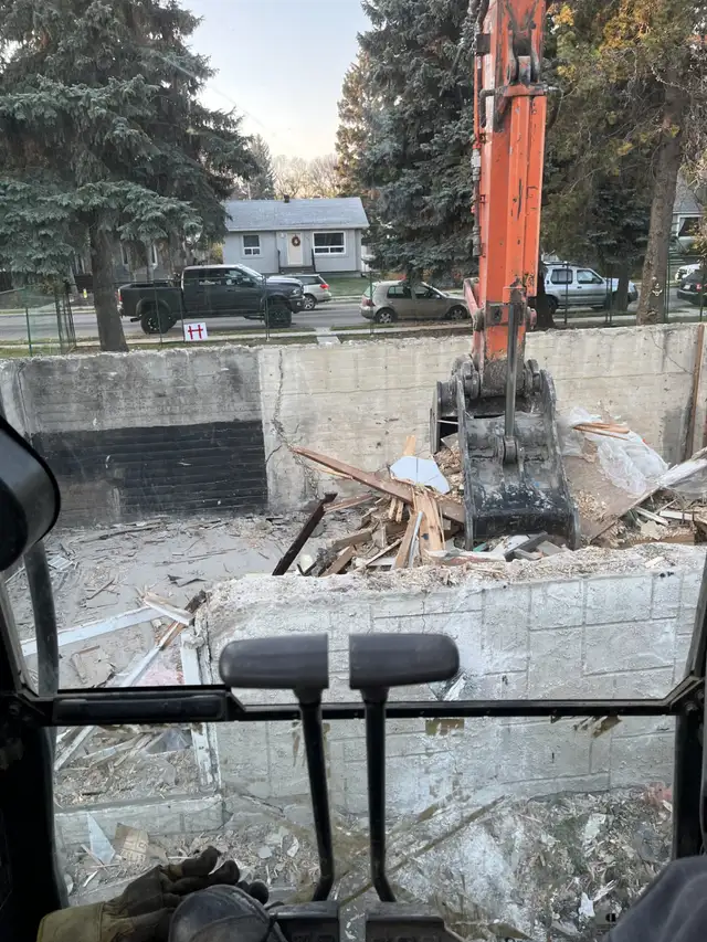 Excavation & Demolition Services in Excavation, Demolition & Waterproofing in Strathcona County - Image 9