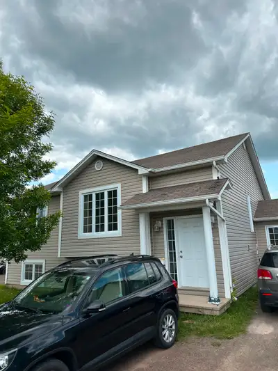 Main level duplex for rent - 3 beds 1 bath