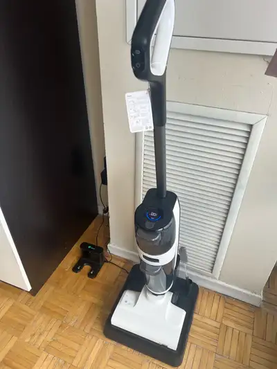 Roborock Dyad Air wet & dry vacuum cleaner with 17000 Pa power suction, edge cleaning, vanquish wet...