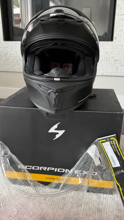 Scorpion Exo Helmet - Size Small (Bonus : extra visor), View more