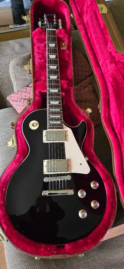2024 Gibson Les Paul Standard Oxblood , View more
