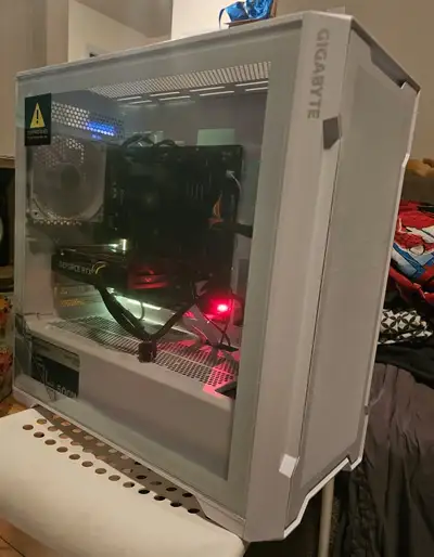 TOUR GAMER, RYZEN 3200G, 16GB RAM, 512GB SSD, RTX 3050 8GB, MINT, View more