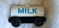 Thomas the Train Wood 2003 Tidmouth Milk Tanker 