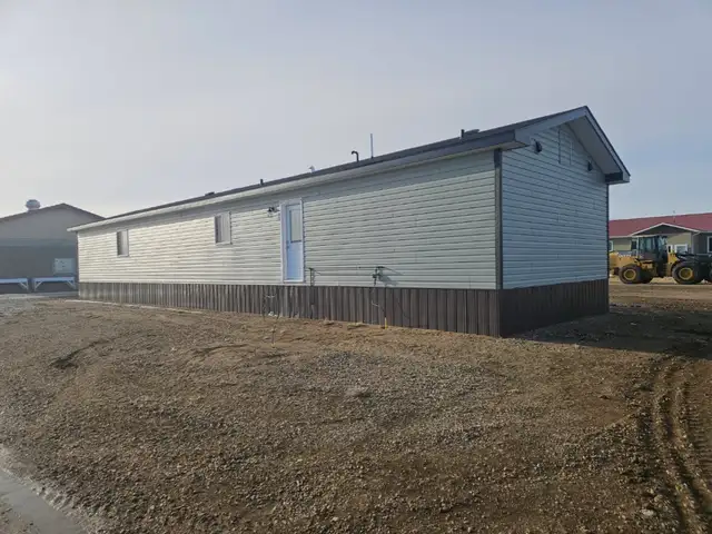 2022  20'x76'  Modular Home Forsale *must be moved in Houses for Sale in Swift Current - Image 3