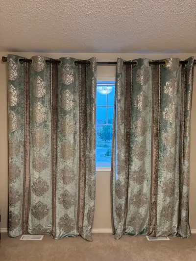Blackouts drapes, View more