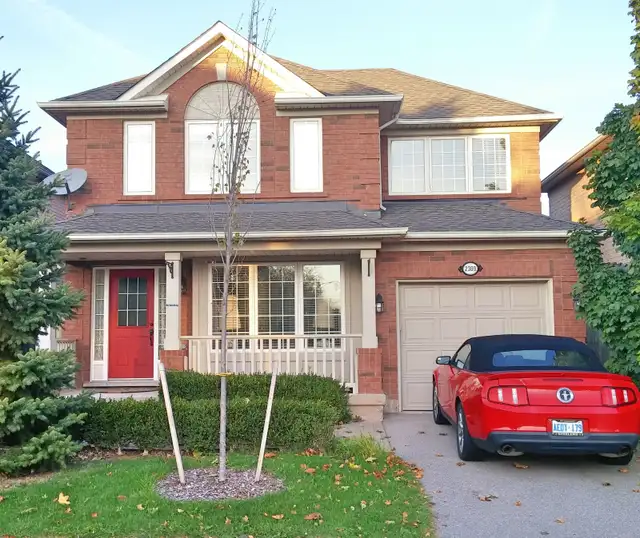 Room for Rent (Detached House) in Lovely Oakville Westoak Trails