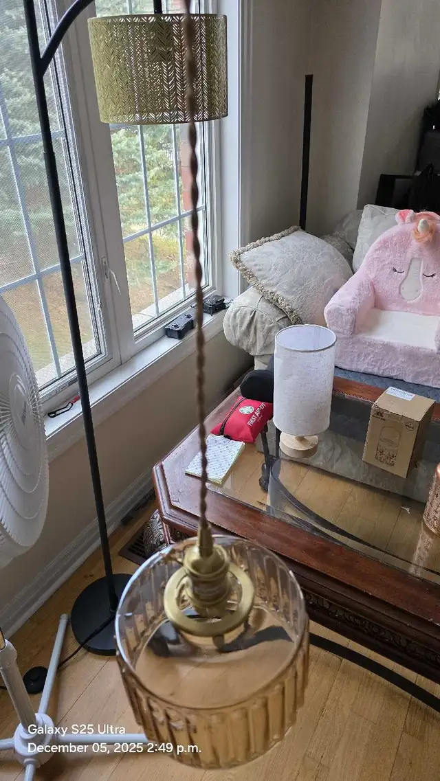 Gold Vintage Pendant Light in Indoor Lighting & Fans in Mississauga / Peel Region - Image 4