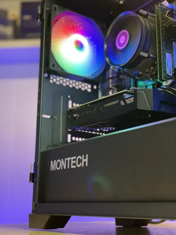 PC Gamer / Gaming PC - Ryzen 5 3600 + Nvidia GeForce RTX 3060 in Desktop Computers in City of Montréal - Image 4