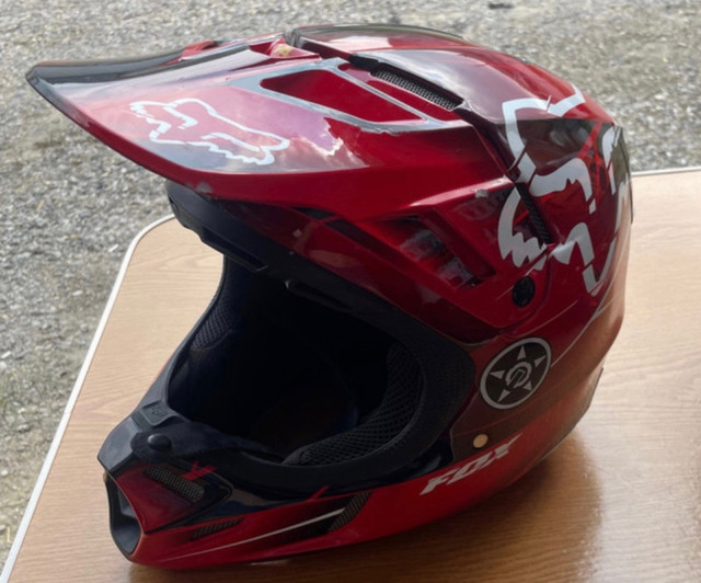 Used - FOX helmet  in Other in Calgary - Image 2