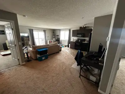 2 bed 2 bath pet friendly corner unit, looking for someone to take over the lease. This unit include...