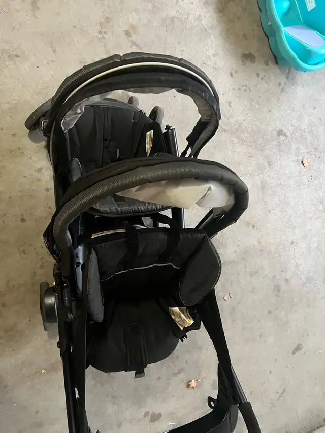 double stroller in Strollers, Carriers & Car Seats in Mississauga / Peel Region - Image 3