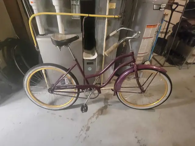 Norco beach cruiser  in Cruiser, Commuter & Hybrid in Edmonton - Image 3