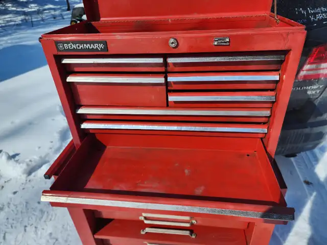 Benchmark 8 Drawers Tool Chest With Locking Bar in Hand Tools in Windsor Region - Image 10