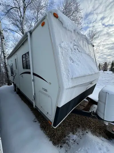 2005 Travelaire TT265 Canadian made travel trailer, very good condition, hard wall, top of the line...