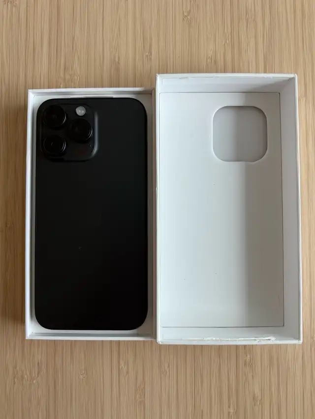 Brand new Iphone 15 Pro Max 512 Gb in Cell Phones in Burnaby/New Westminster - Image 3